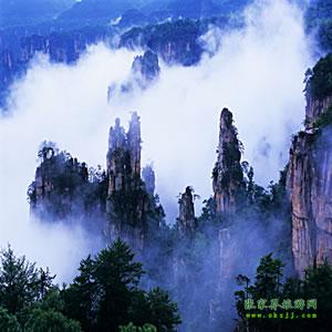 武漢往返：張家界、鳳凰古城、韶山六日游，每周一、周四發(fā)團
